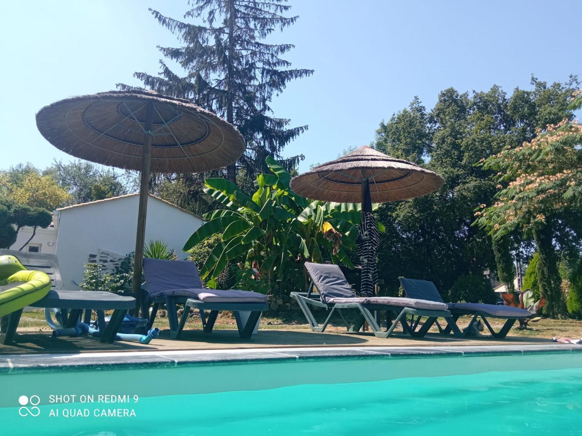 Bed and breakfast Mas Des Vignes Piscine Chauffée Le Champ-Saint-Pere